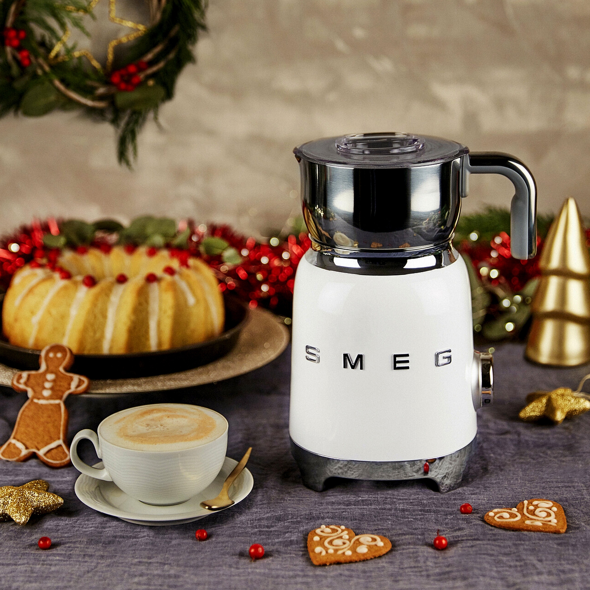Smeg - milk frother MFF11 - style The 50 ° years - white Smeg - milk frother MFF11 - style The 50 ° years - white