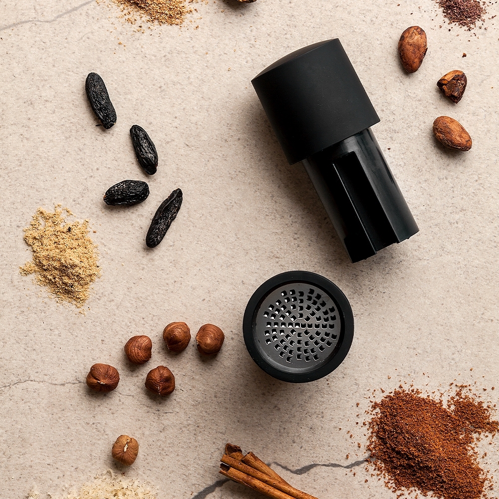 Microplane - Muskatmühle 2in1 - Schwarz Microplane - Muskatmühle 2in1 - Schwarz