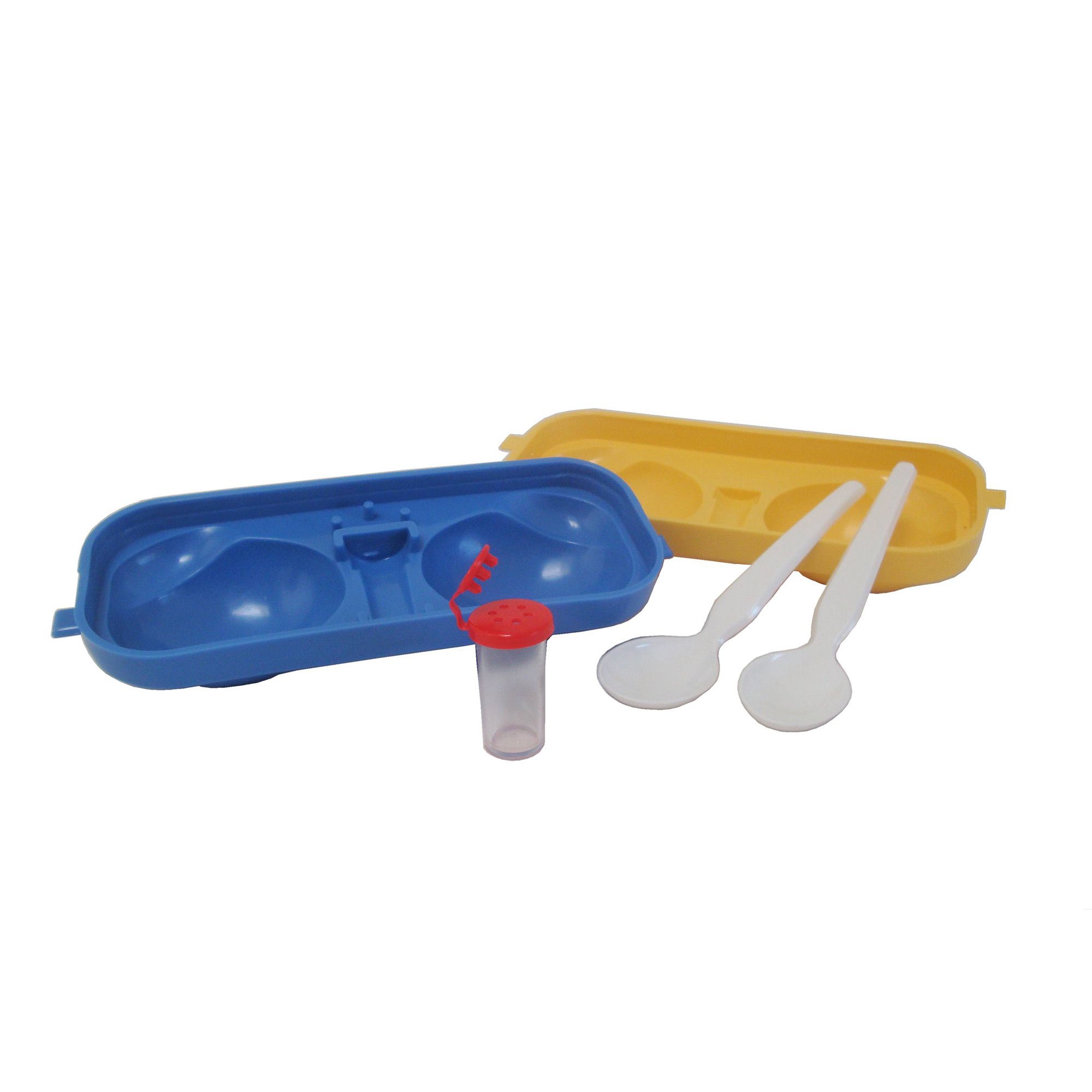 Sonja Plastic - Egg container with salt spreader + 2 spoons