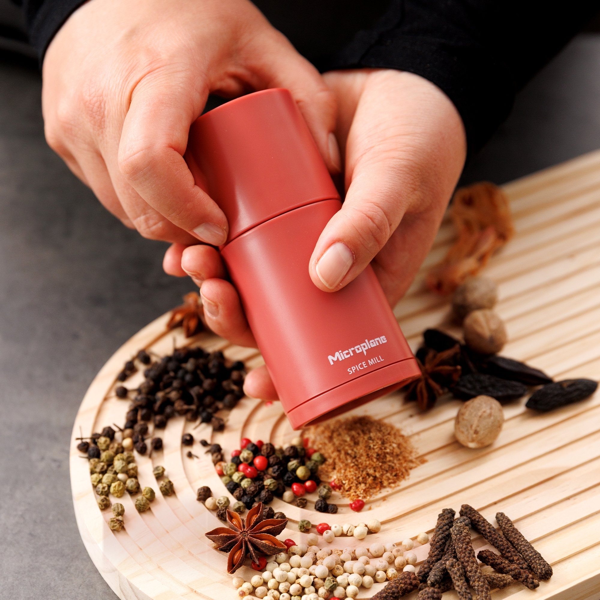 Microplane - Muskatmühle 2in1 - Lipstick Pink Microplane - Muskatmühle 2in1 - Lipstick Pink