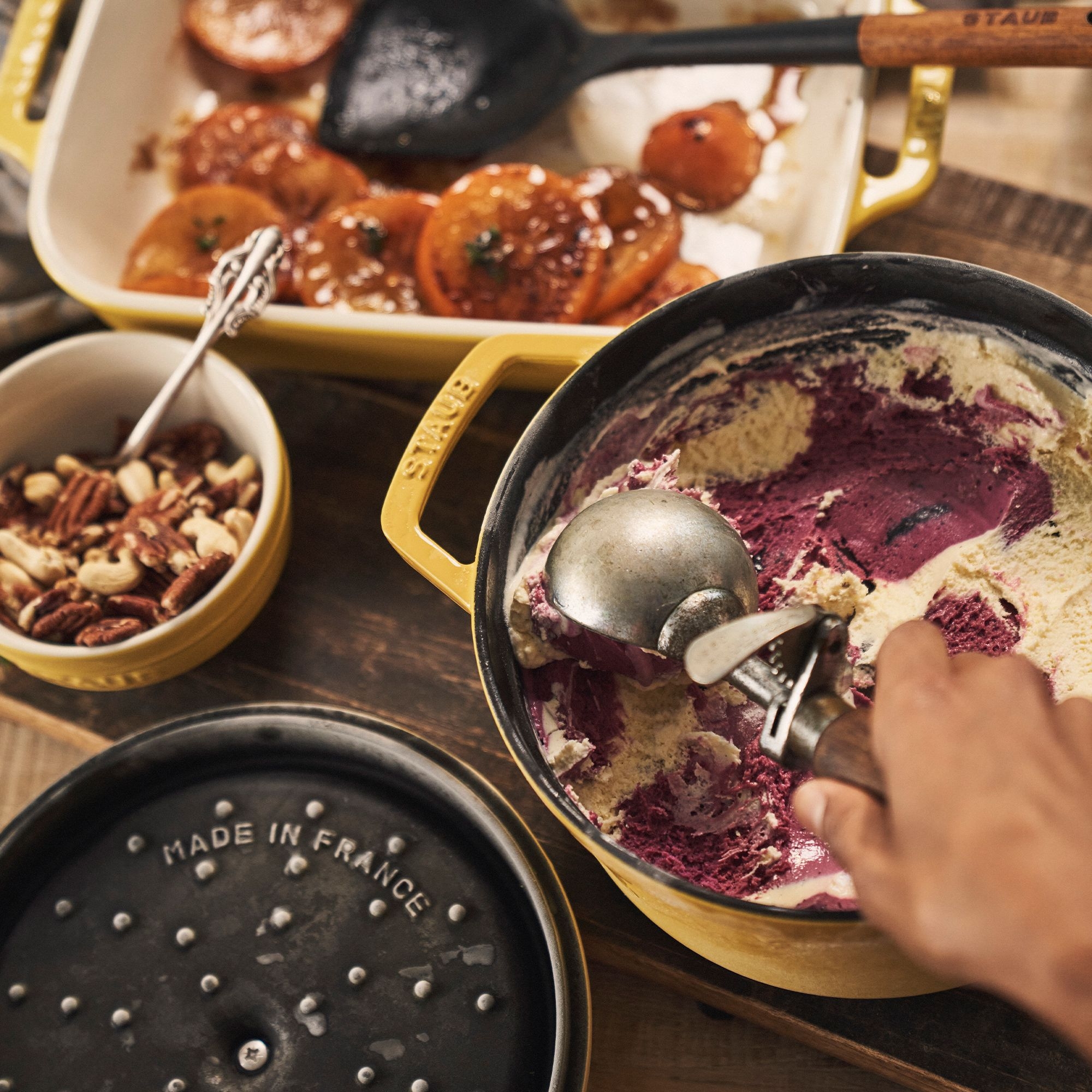 STAUB - Casserole dish | round | 26 cm | Citron