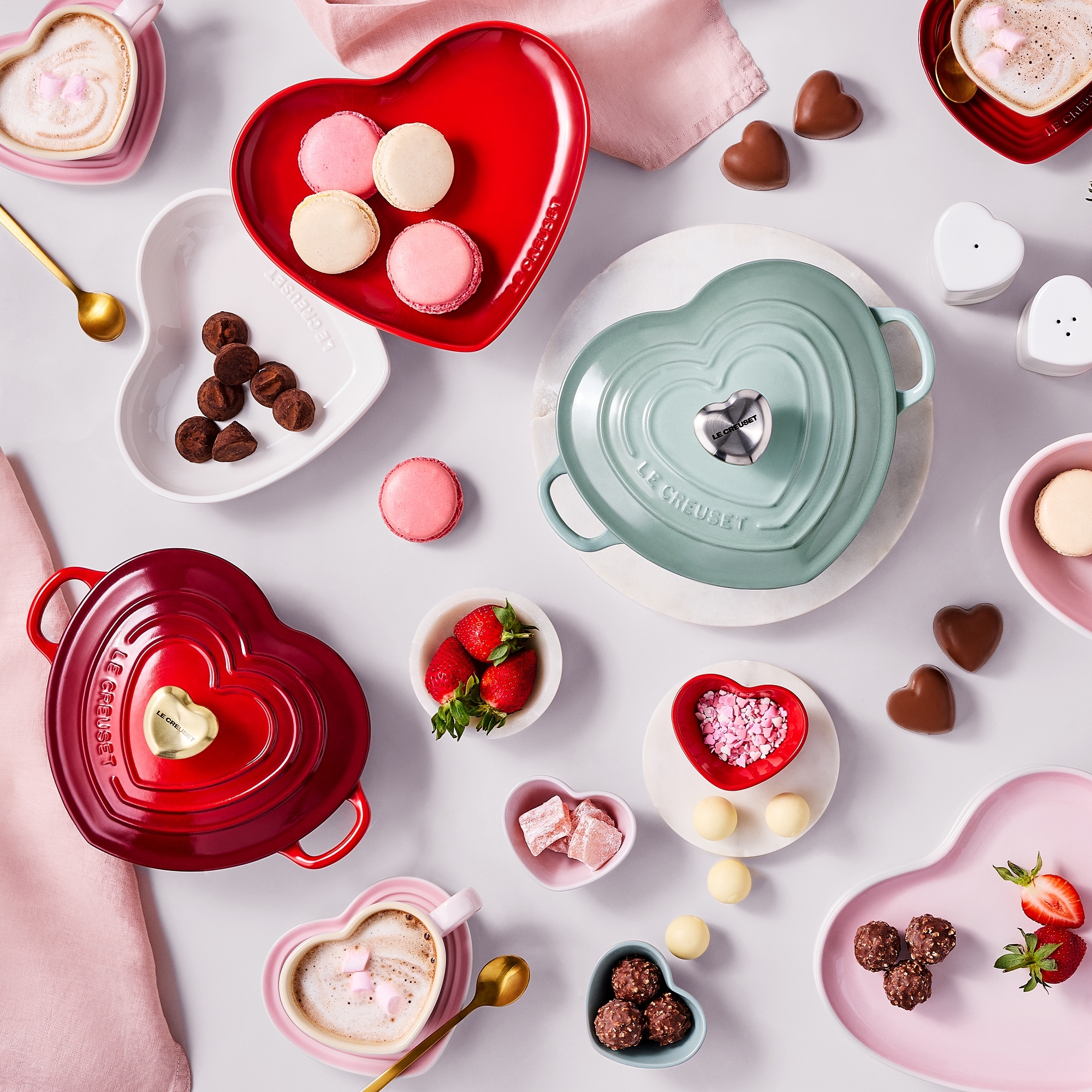 Le Creuset - Heart Casserole with Heart Shaped Knob - 1,9 L