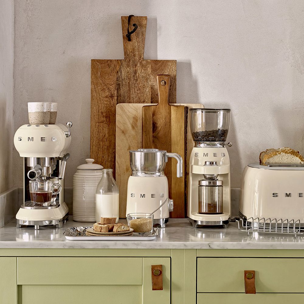 Smeg - coffee grinder - design line style The 50 ° years cream Smeg - coffee grinder - design line style The 50 ° years cream