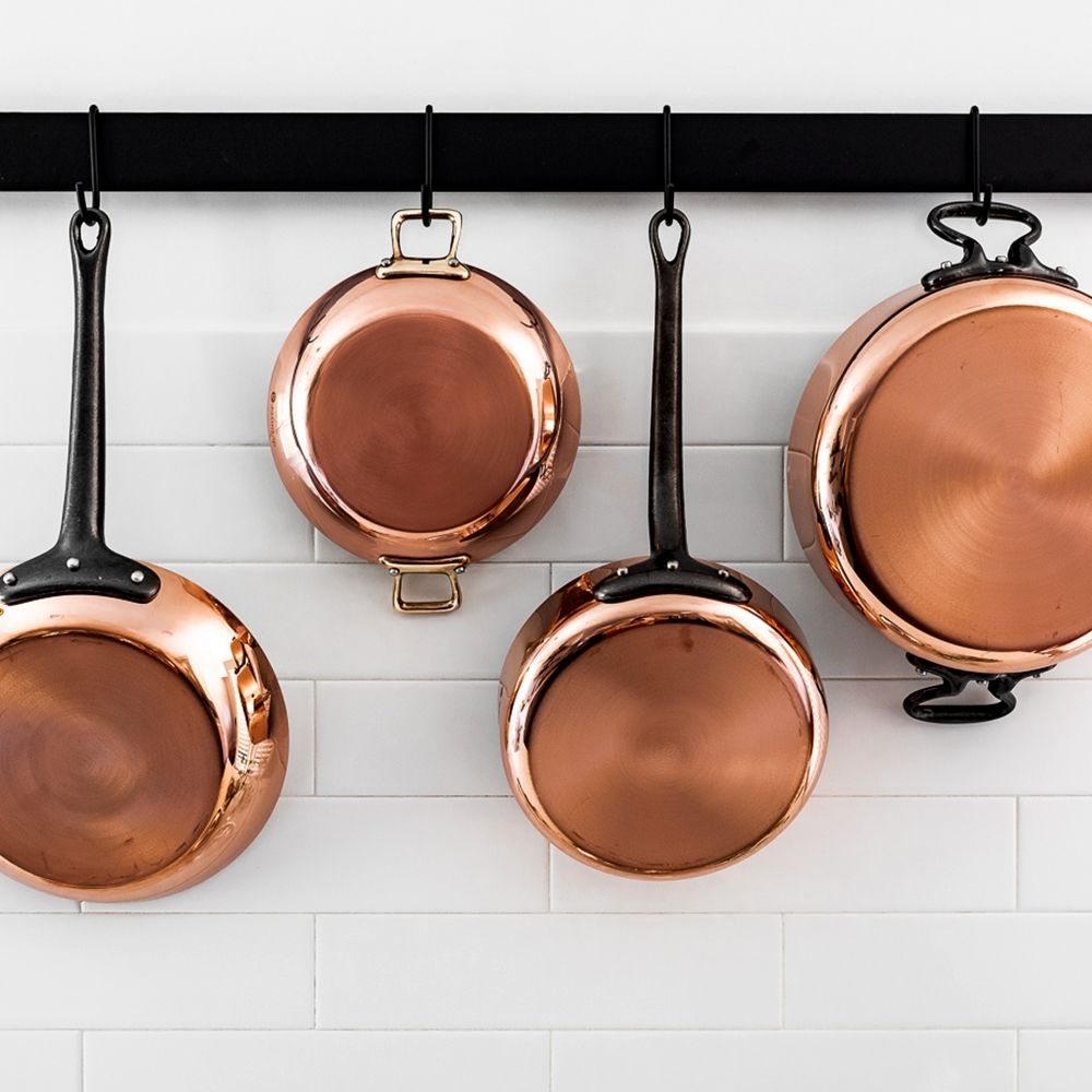 de Buyer - Sauté-pan Conical with cast iron handle de Buyer - Sauté-pan Conical with cast iron handle