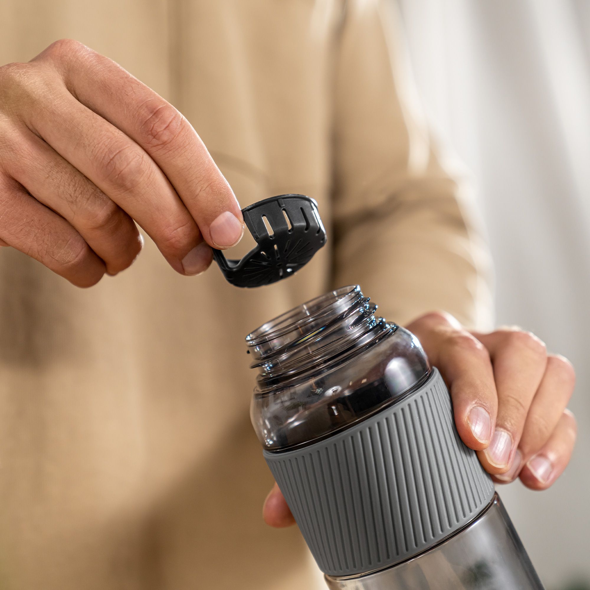 ZWILLING Borraccia senza BPA per fitness e ufficio, in tritan, nera, 680 ml ZWILLING Borraccia senza BPA per fitness e ufficio, in tritan, nera, 680 ml