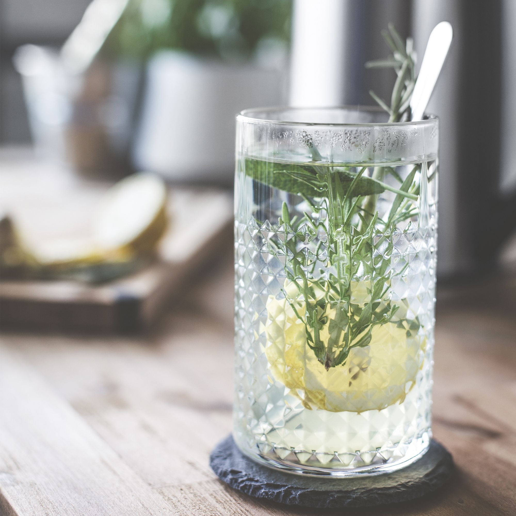 Gastroback - Design Wasserkocher Cool Touch 1,5 L Gastroback - Design Wasserkocher Cool Touch 1,5 L