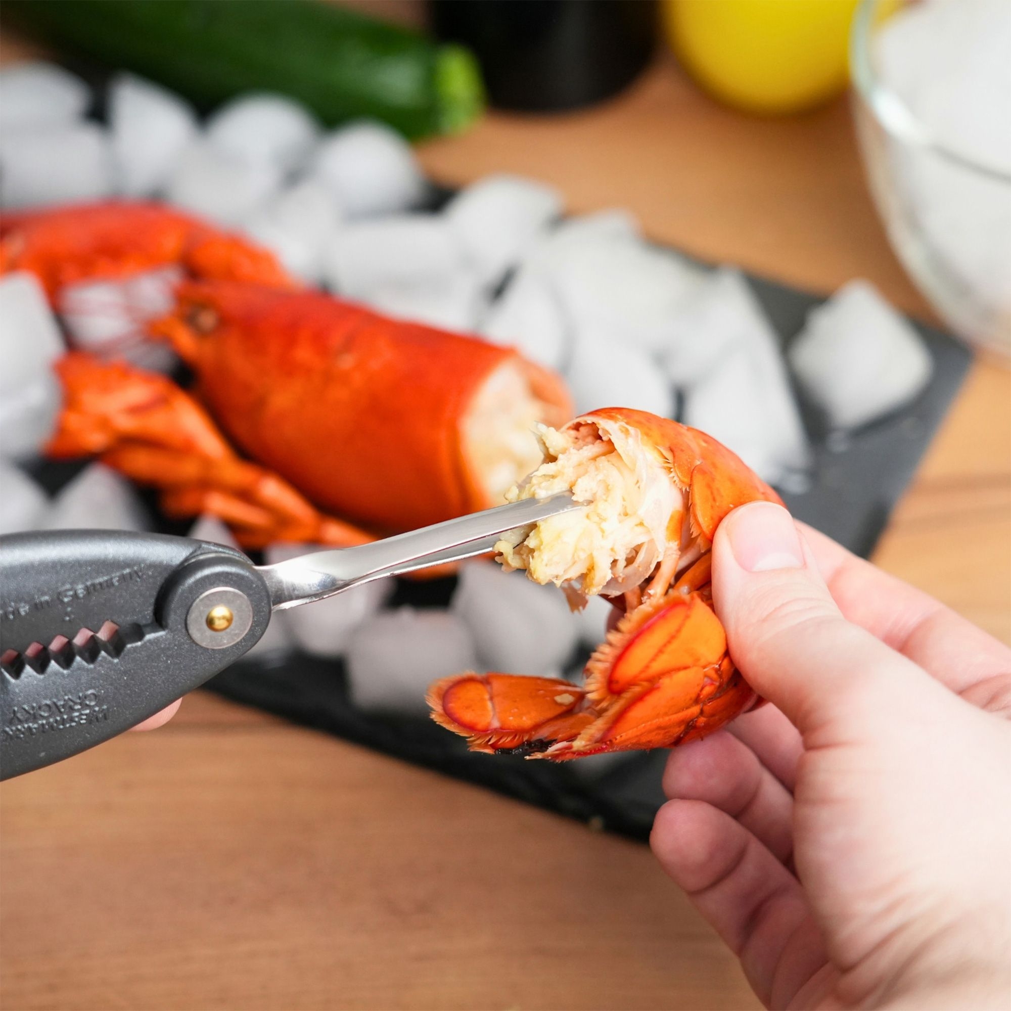 Westmark - Lobster cracker with pincers »Cracky-Spezial« Black Edition