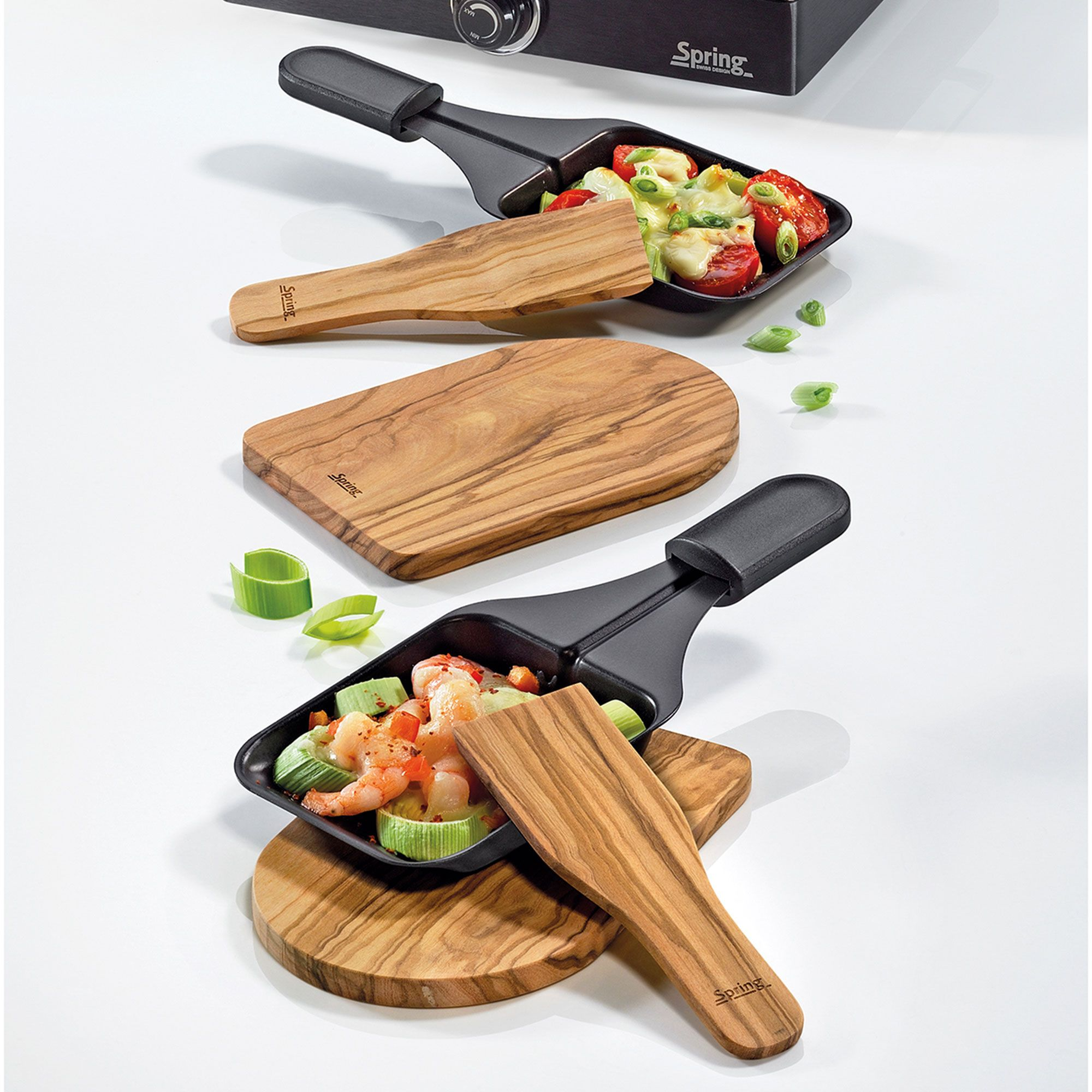 Raclette pan with olive wood board and scraper