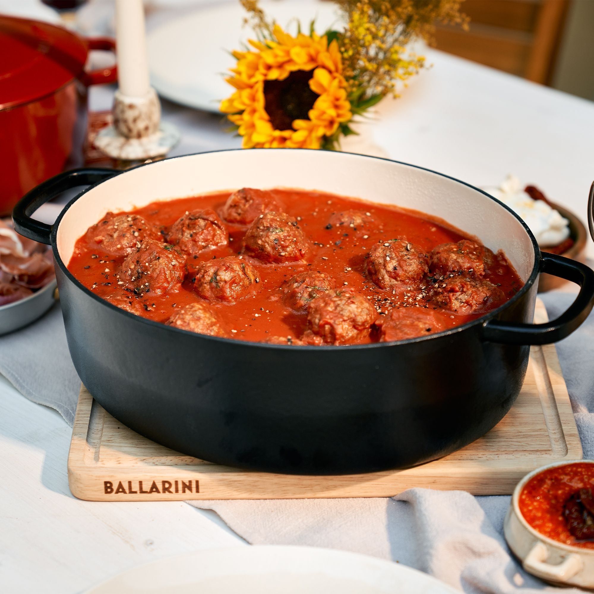 BALLARINI - Cocotte | Bellamonte | oval | 33 cm | Schwarz BALLARINI - Cocotte | Bellamonte | oval | 33 cm | Schwarz