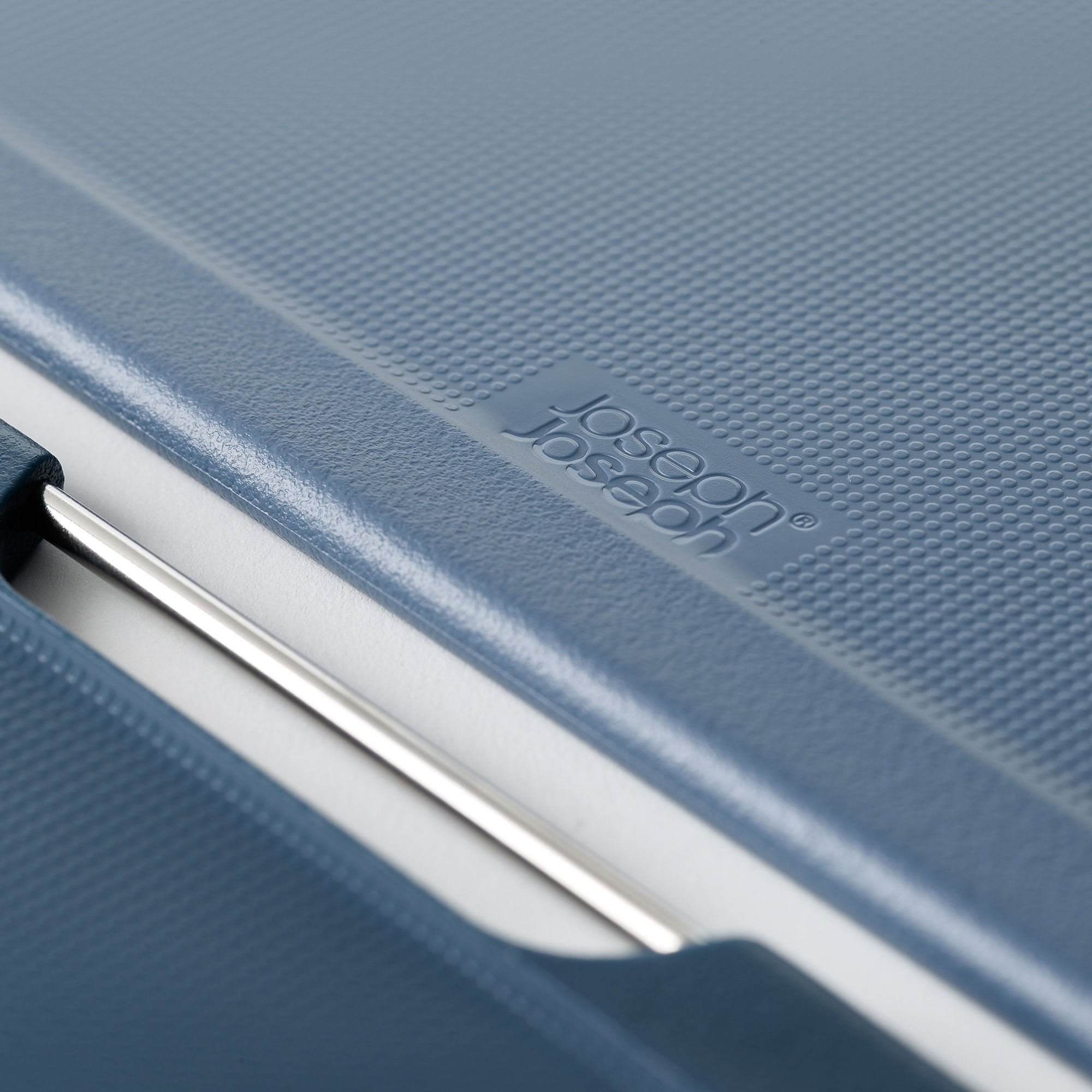 Joseph Joseph - Folio™ Plus 8-piece knife and chopping board set - Graphit Joseph Joseph - Folio™ Plus 8-piece knife and chopping board set - Graphit