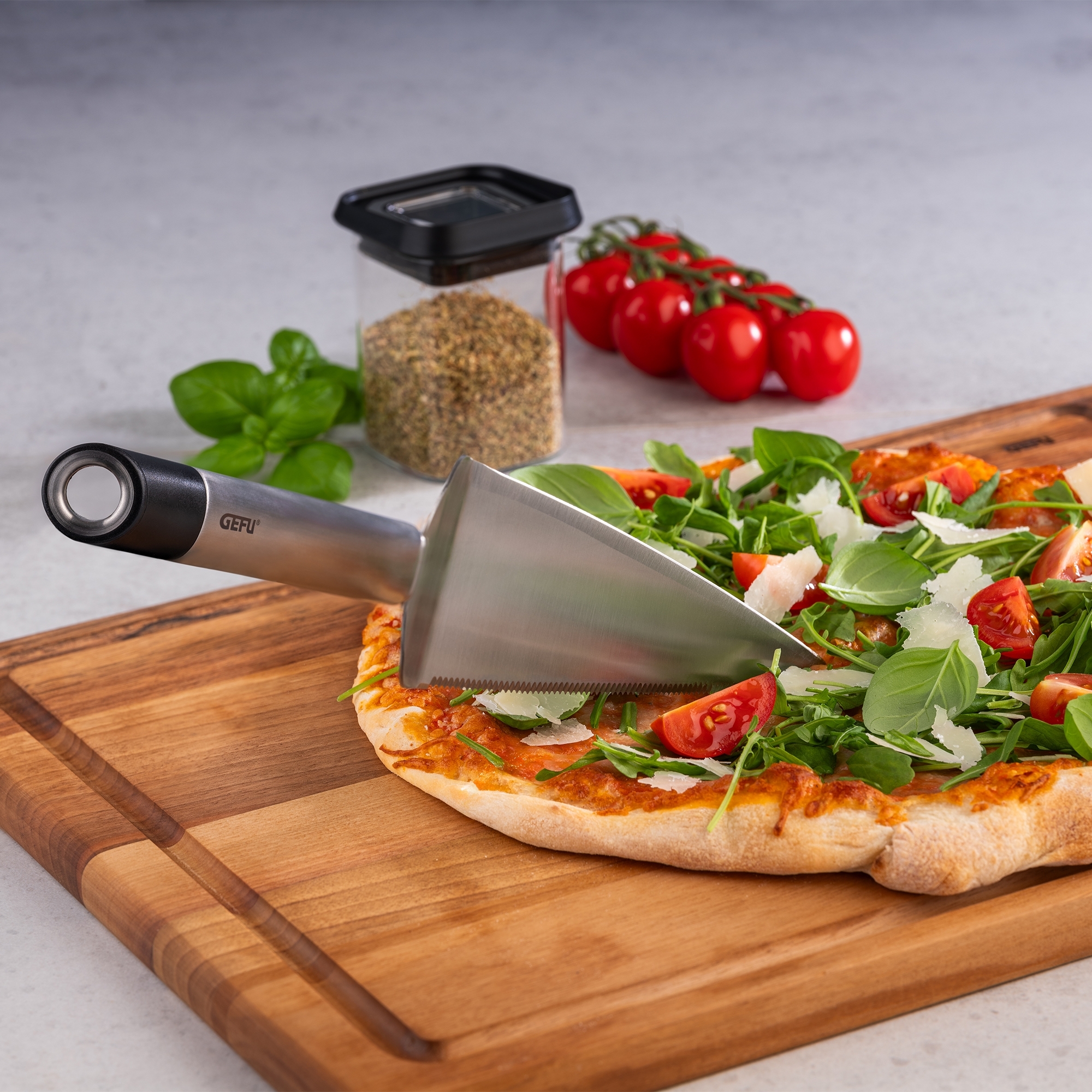 Gefu - Cake server with serrated edge PRIMELINE