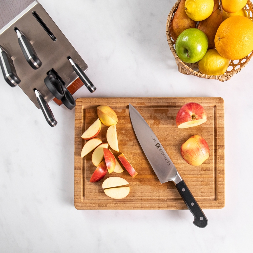 Zwilling - Pro self-sharpening 7-piece knife block, brown Zwilling - Pro self-sharpening 7-piece knife block, brown