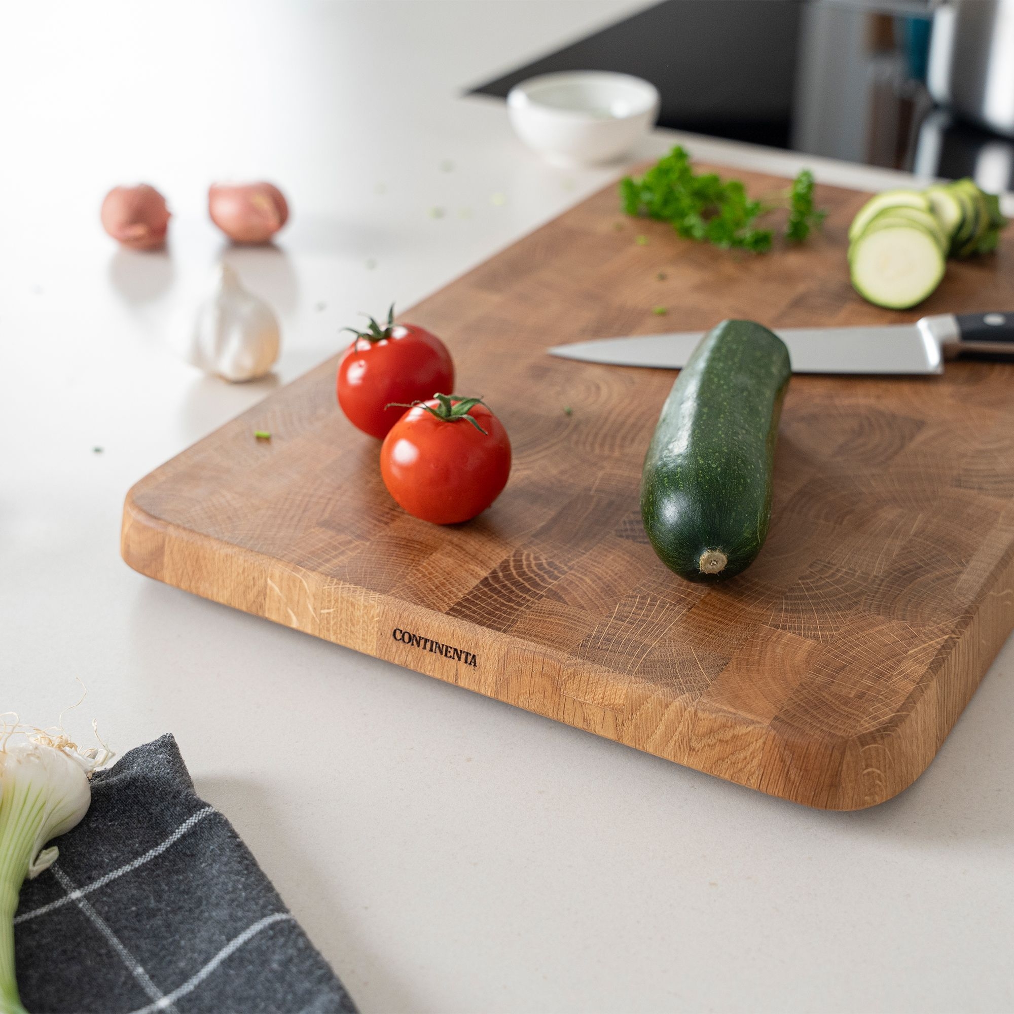 Continenta - Chopping board oak end grain 38 x 25 x 3cm