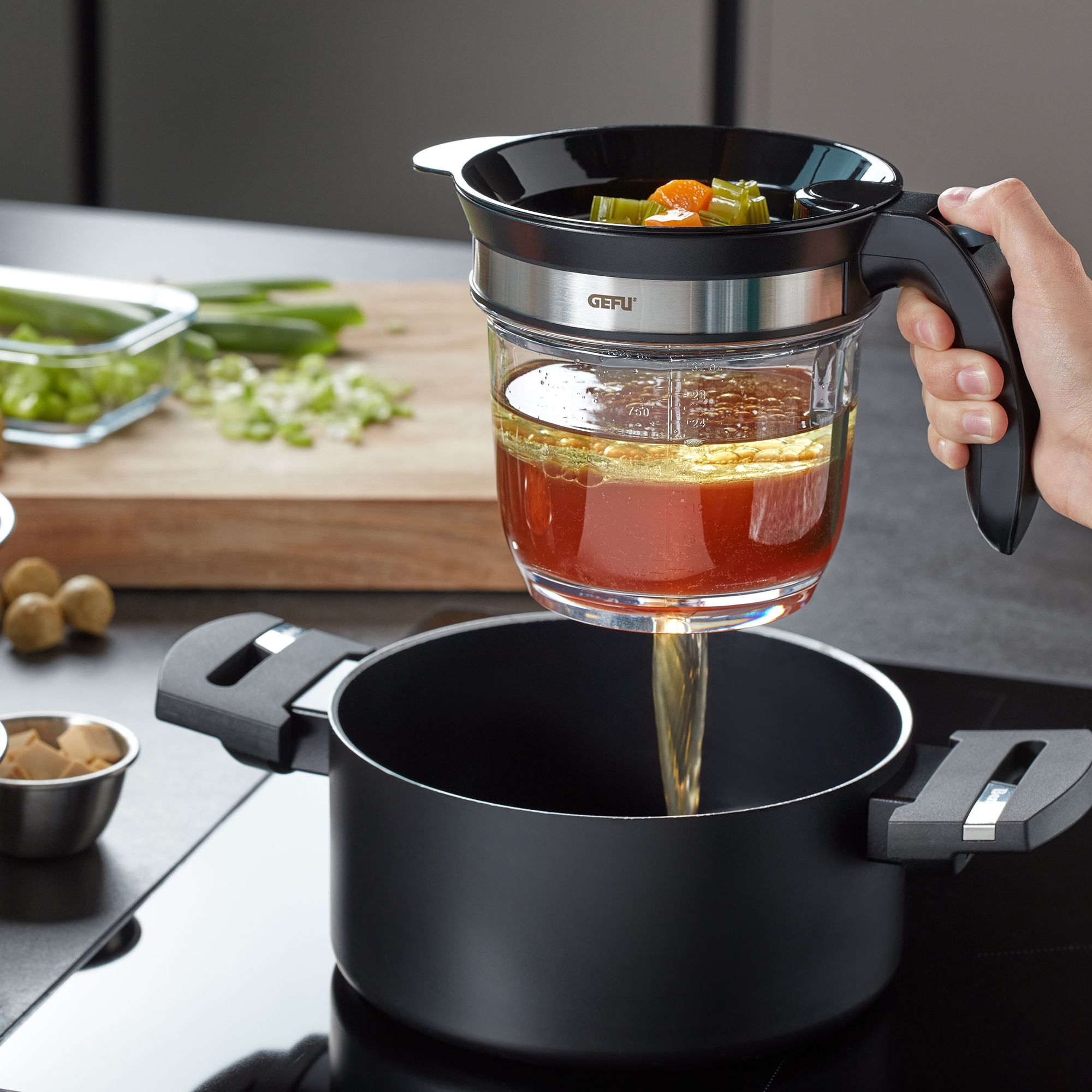 Gefu FLUIDO fat separator jug for stock and sauces