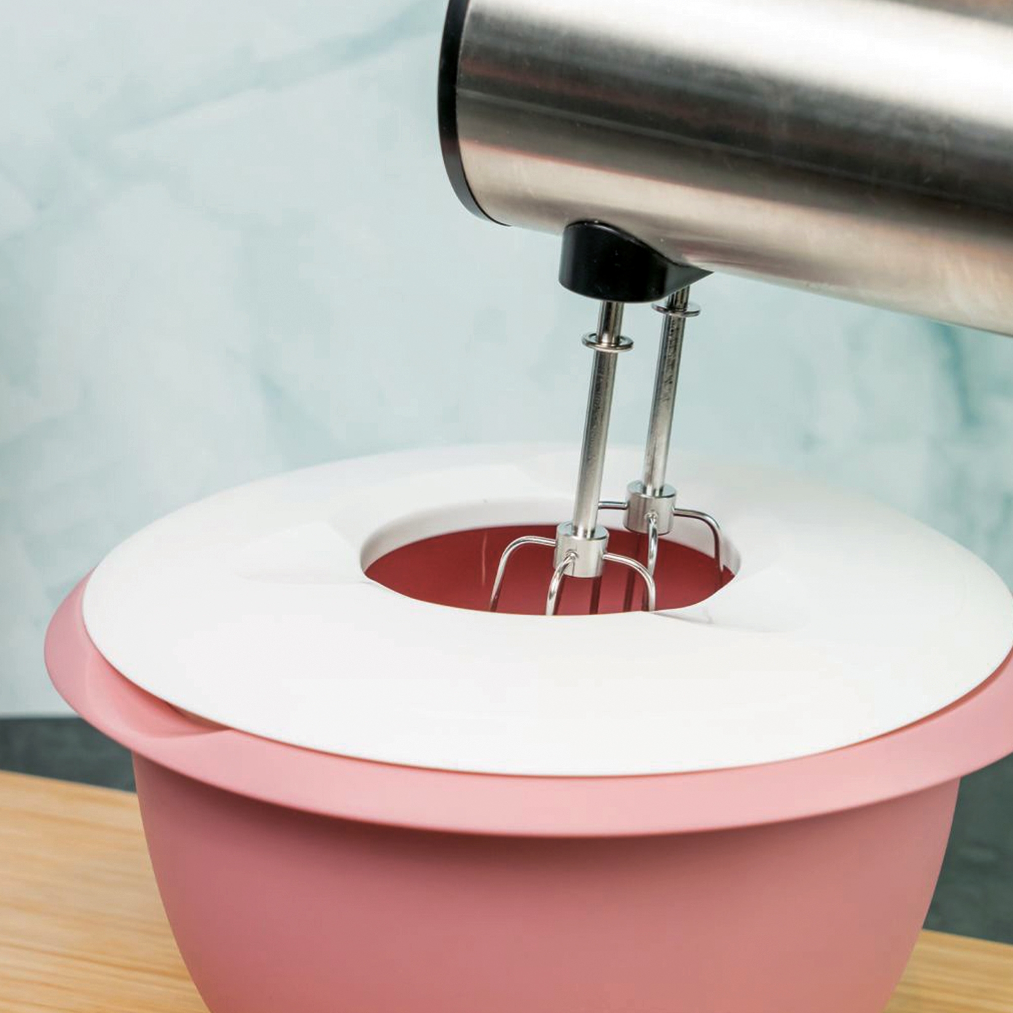 Westmark - Rührschüssel mit zweigeteiltem Deckel 3,5 l - Rosa/Weiß
