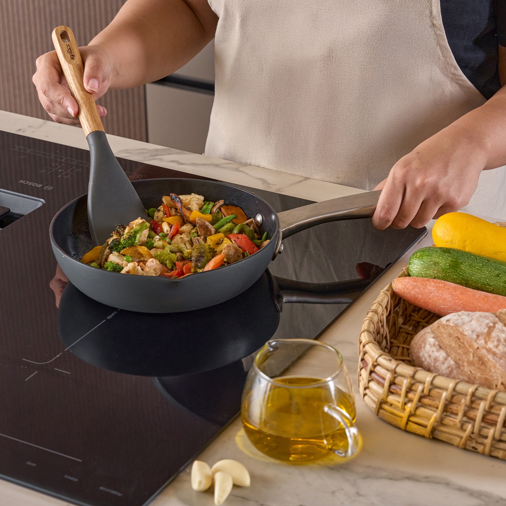 Zyliss - Easy Lift Spatula | Oak Wood