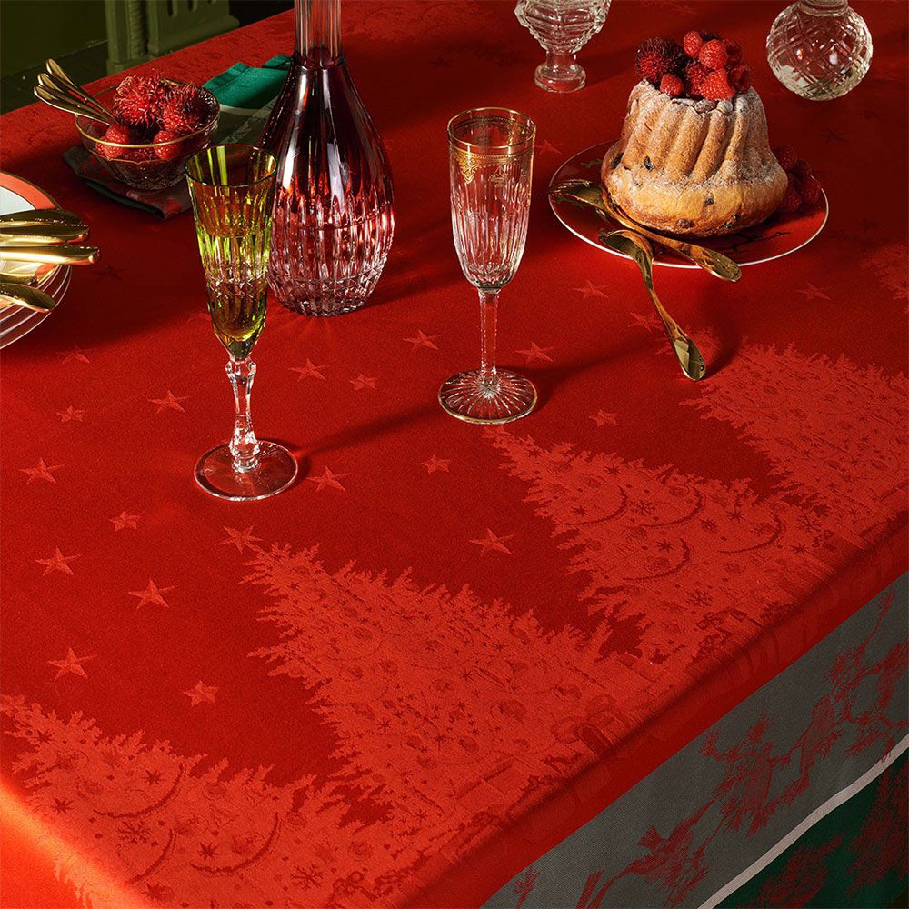 Garnie-Thiebaut - Tablecloth - Cadeaux De Noel Rouge - GS - Various sizes