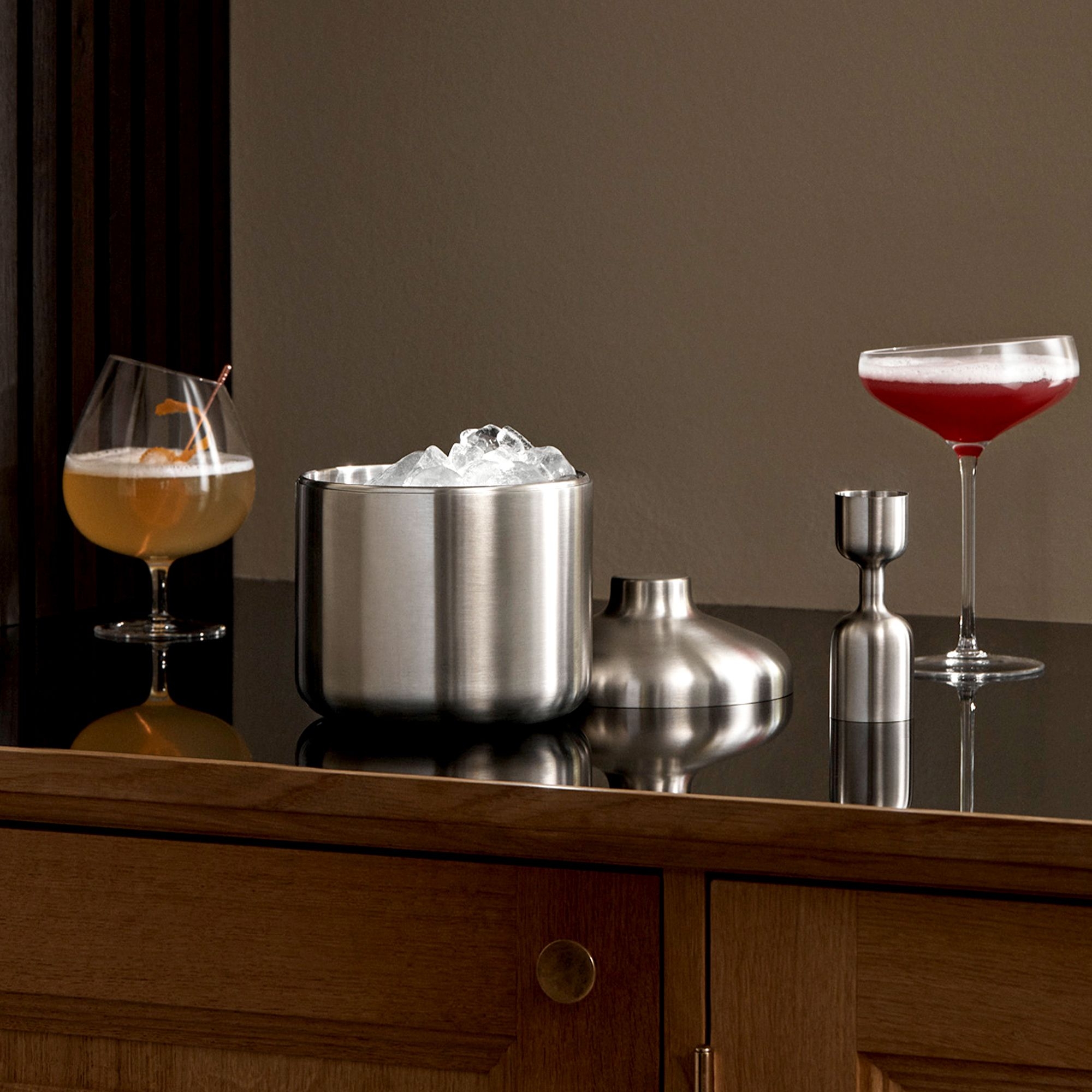 Eva Solo - Insulated Ice Bucket with Scoop - Liquid Lounge Eva Solo - Insulated Ice Bucket with Scoop - Liquid Lounge