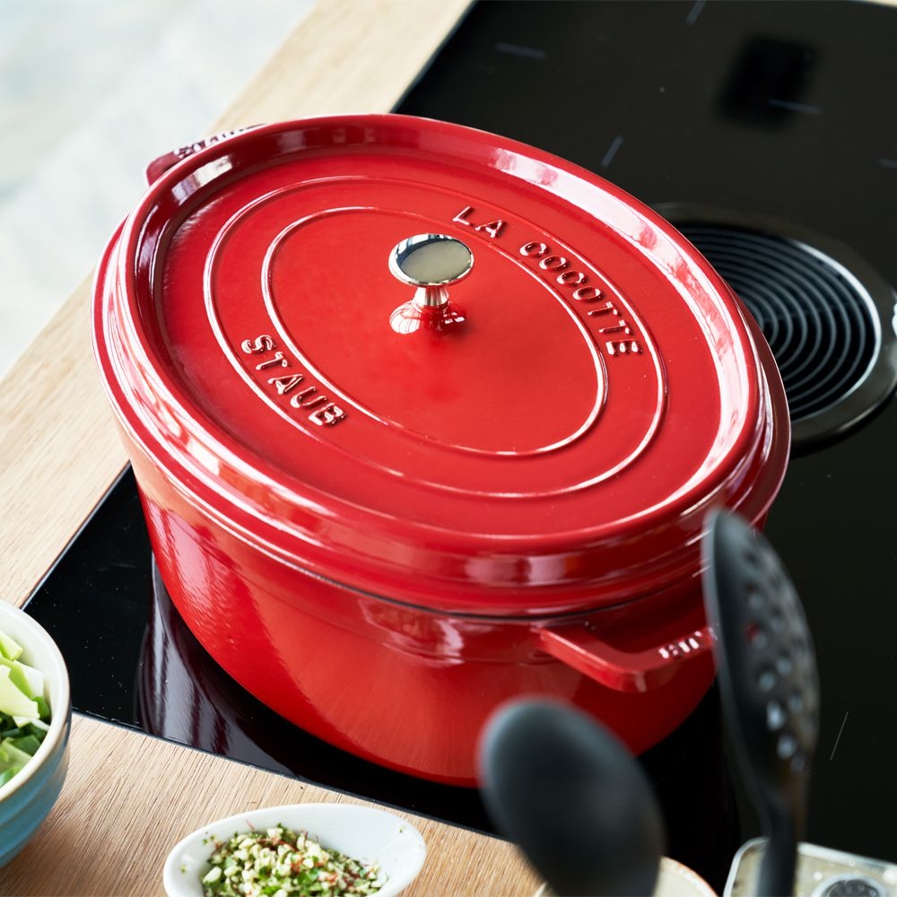 STAUB - Cocotte | oval | 29 cm | kirschrot