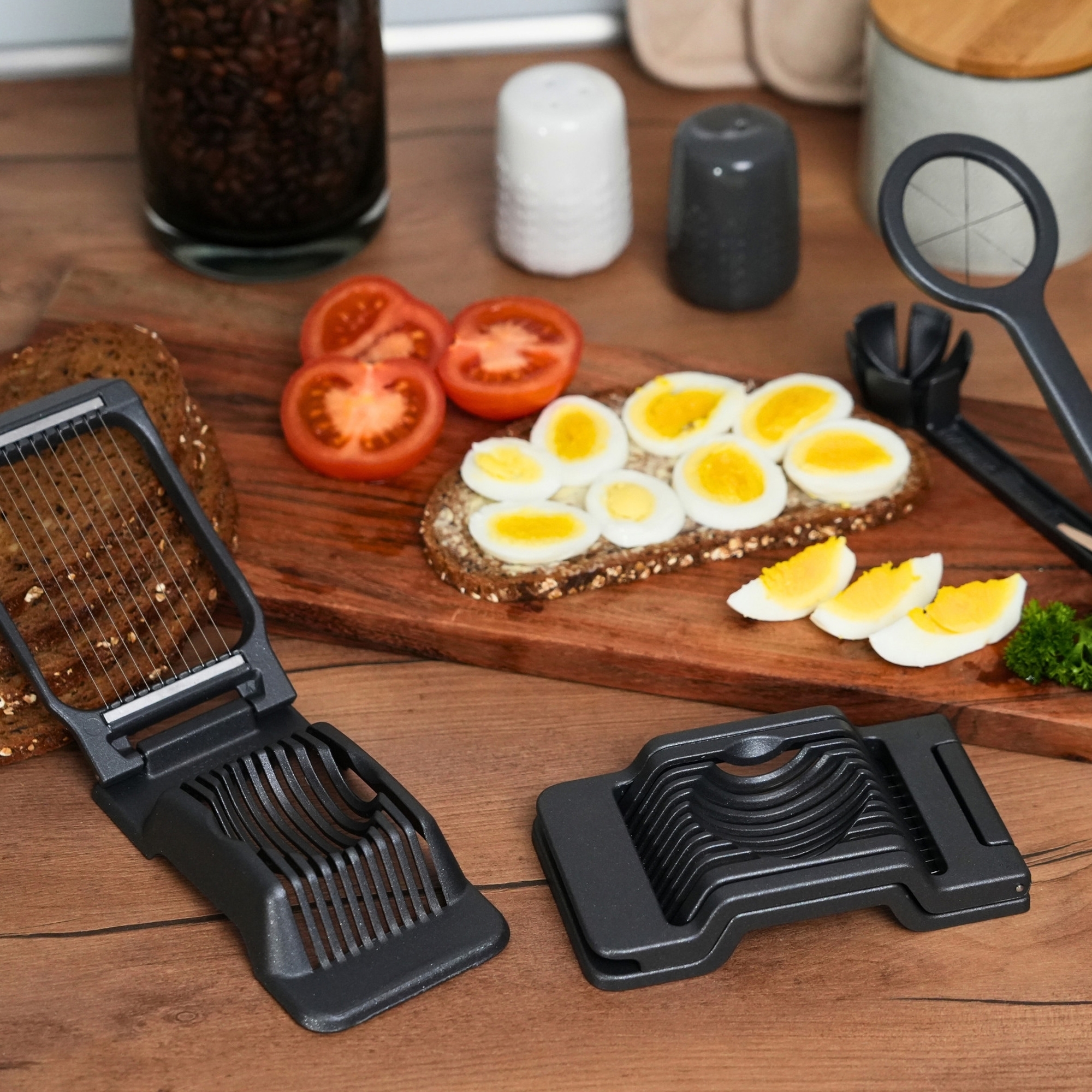 Westmark Duplex Black Edition metal egg slicer