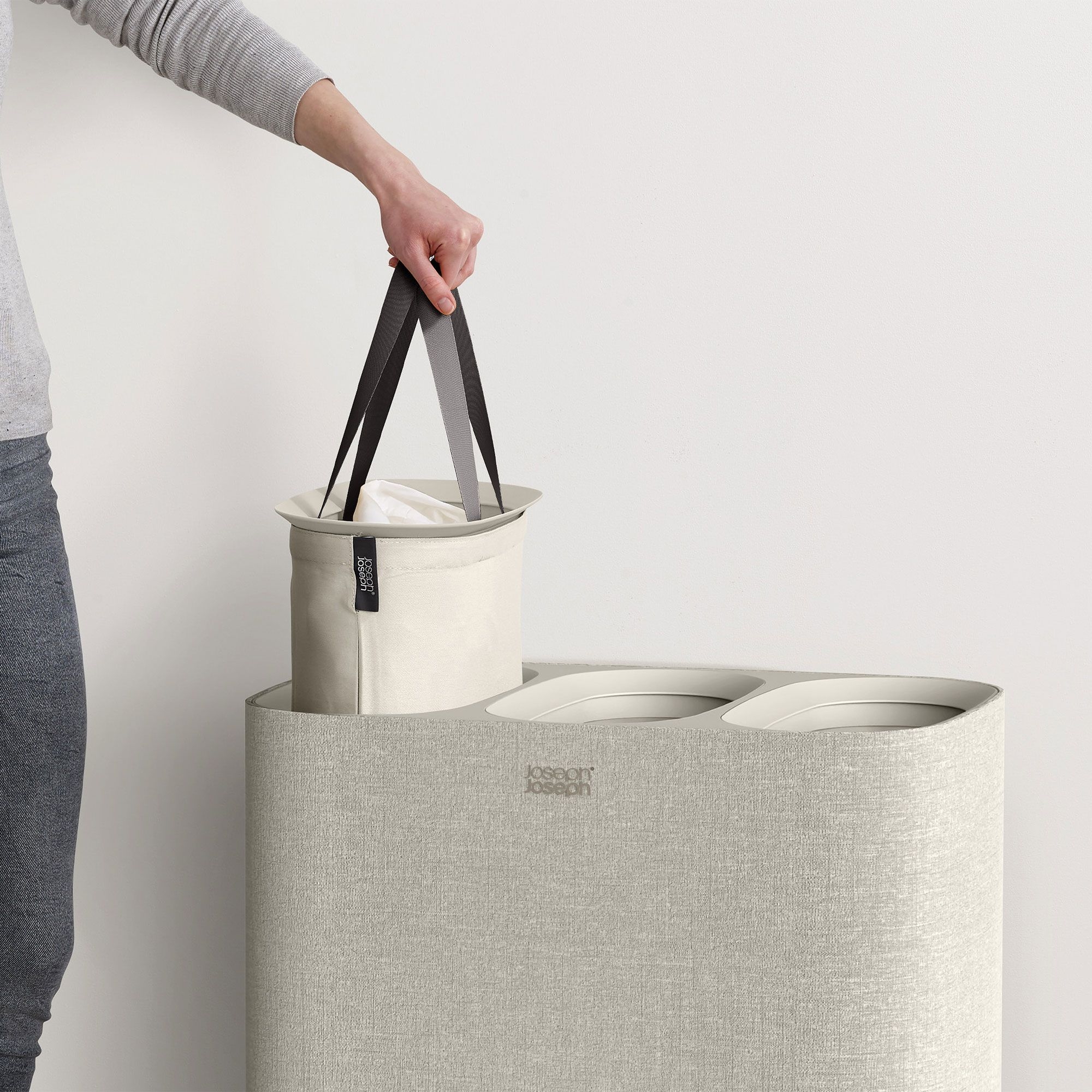 Joseph Joseph - Tota Trio 90L Wäsche-Trennkorb - ecru Joseph Joseph - Tota Trio 90L Wäsche-Trennkorb - ecru