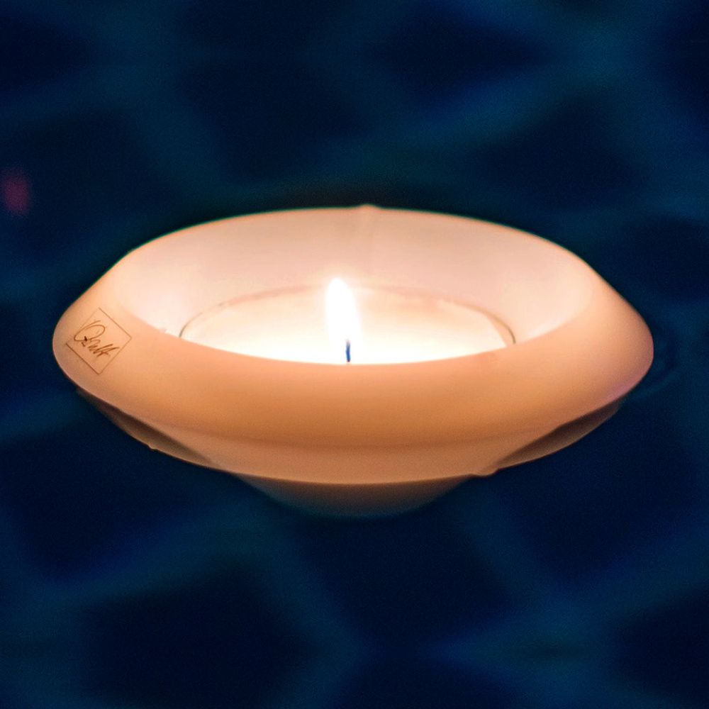 Qult Farluce Kerze - SWIM - Teelichthalter in Kerzenform - ∅ 10 x Höhe 8 cm