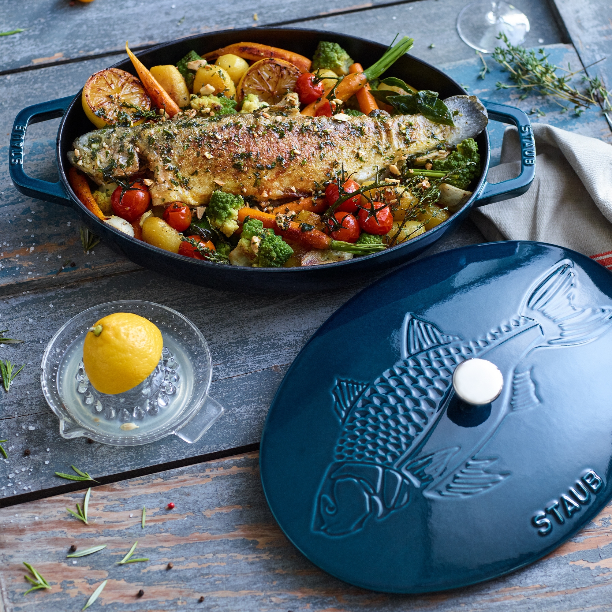 STAUB - Oven dish with lid | Specialities | La-Mer