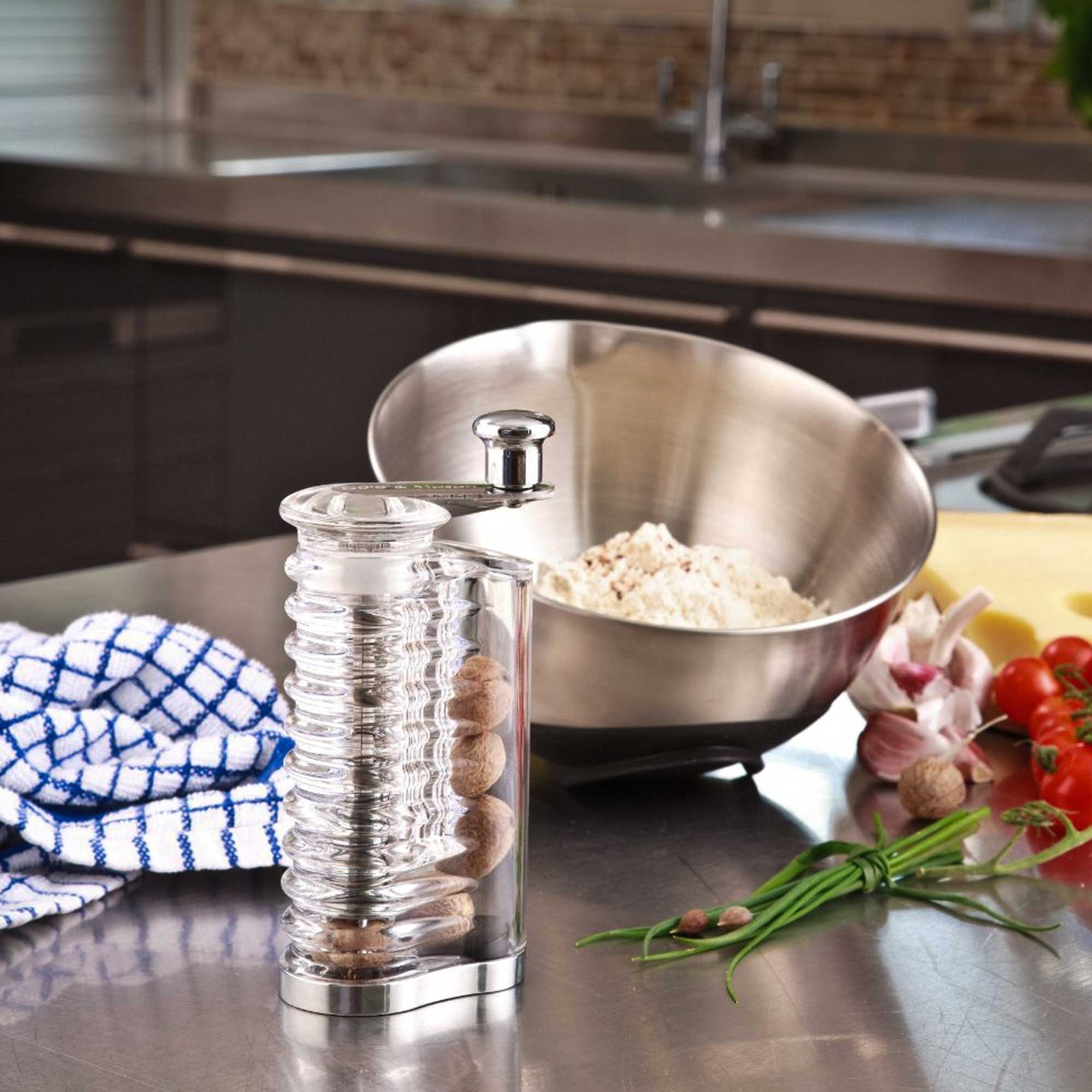 COLE & MASON - Wallis Nutmeg Grinder