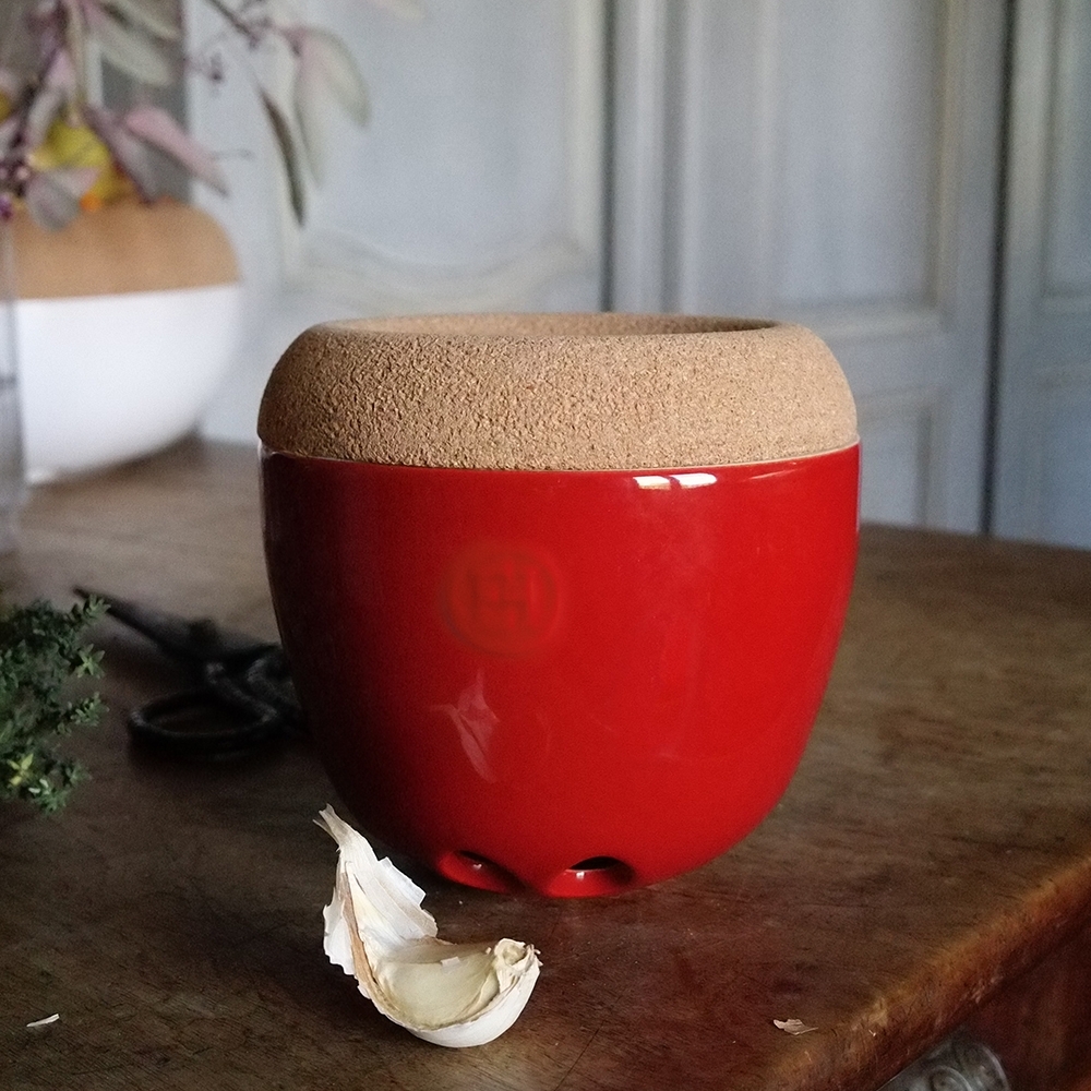 Emile Henry - Garlic Pot 1 L