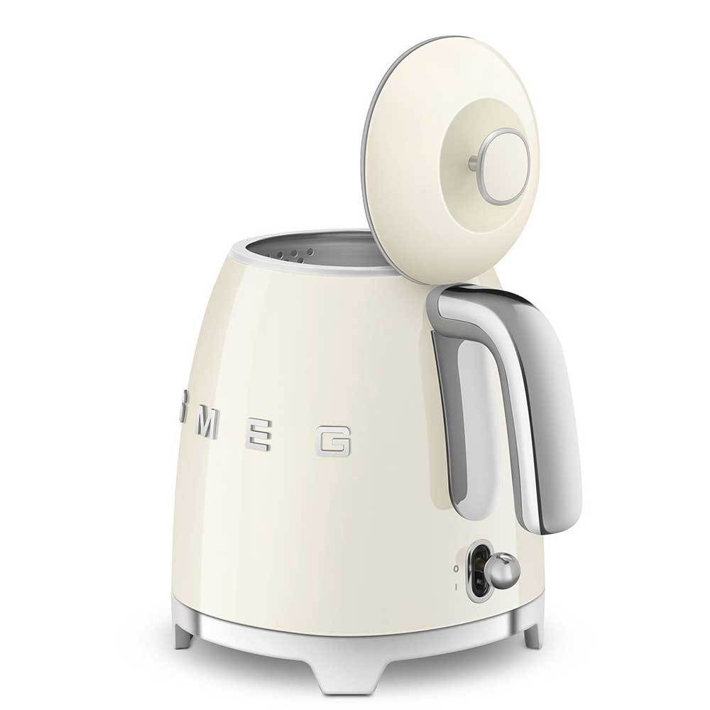 Smeg - 0.8 L kettle KLF05 - design line style The 50 ° years Smeg - 0.8 L kettle KLF05 - design line style The 50 ° years