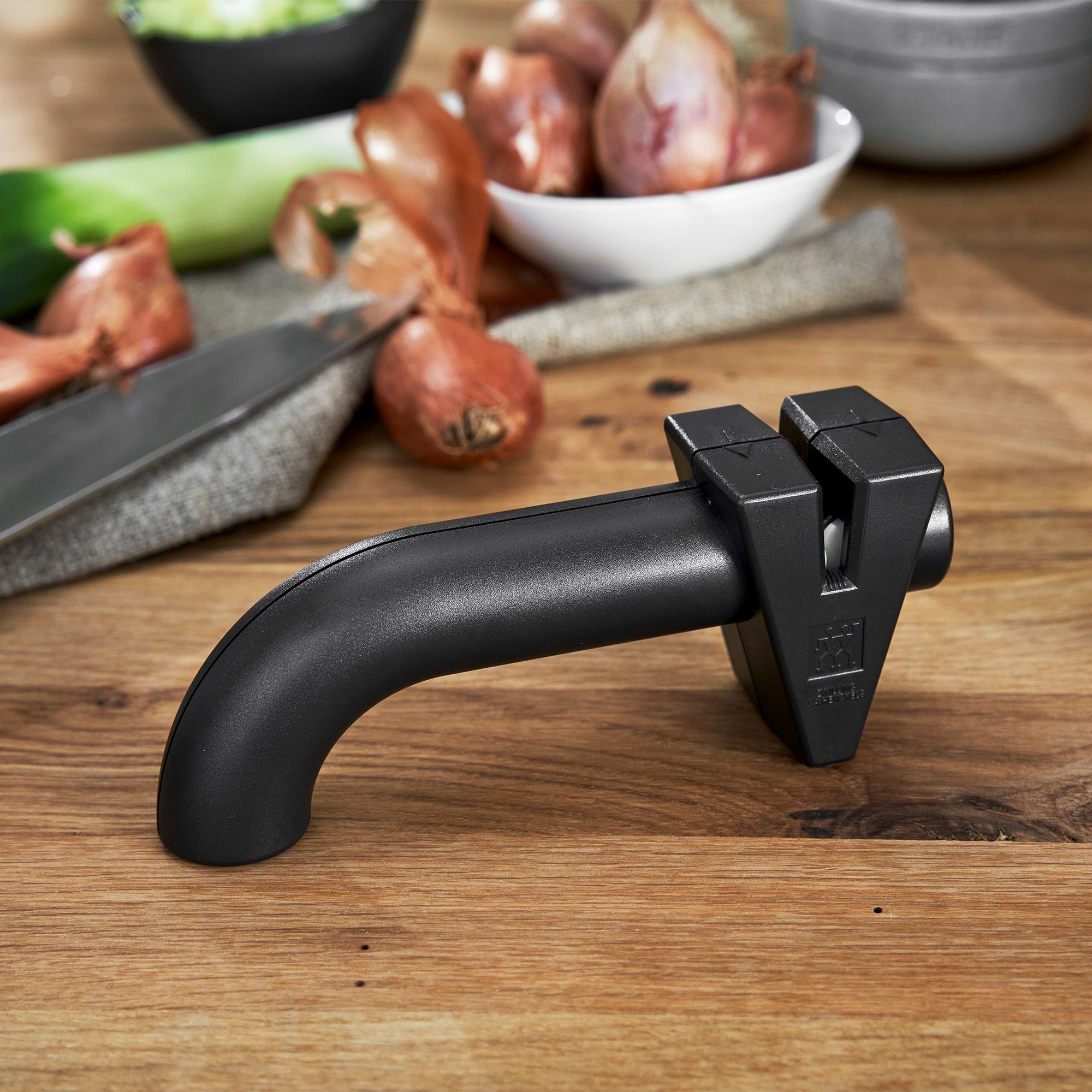 ZWILLING - Knife sharpener | 17 cm | black ZWILLING - Knife sharpener | 17 cm | black