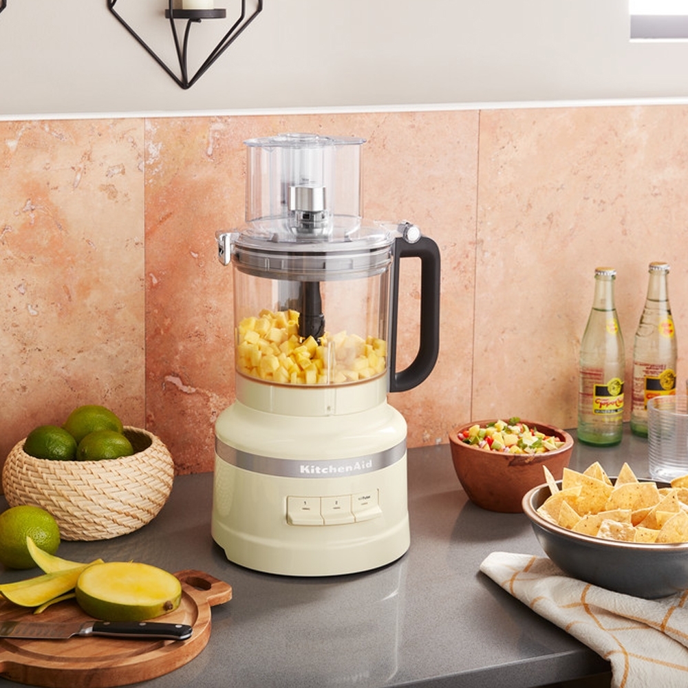 KitchenAid - 3.1 L Food Processor - Creme KitchenAid - 3.1 L Food Processor - Creme