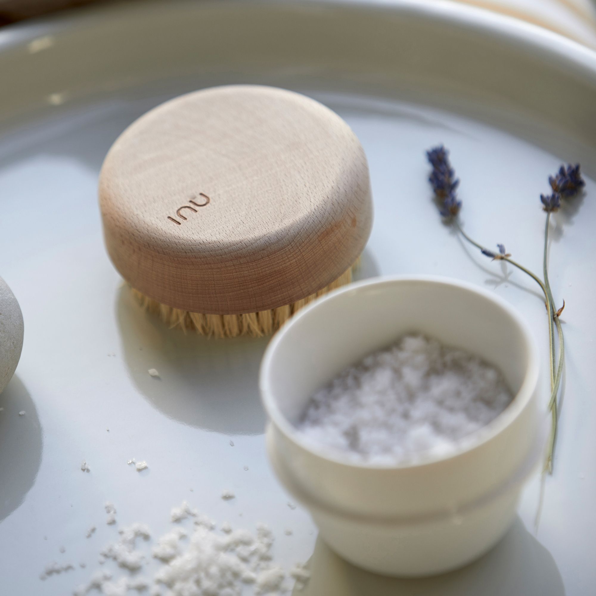 Zone - Inu Bathing Brush - Beech